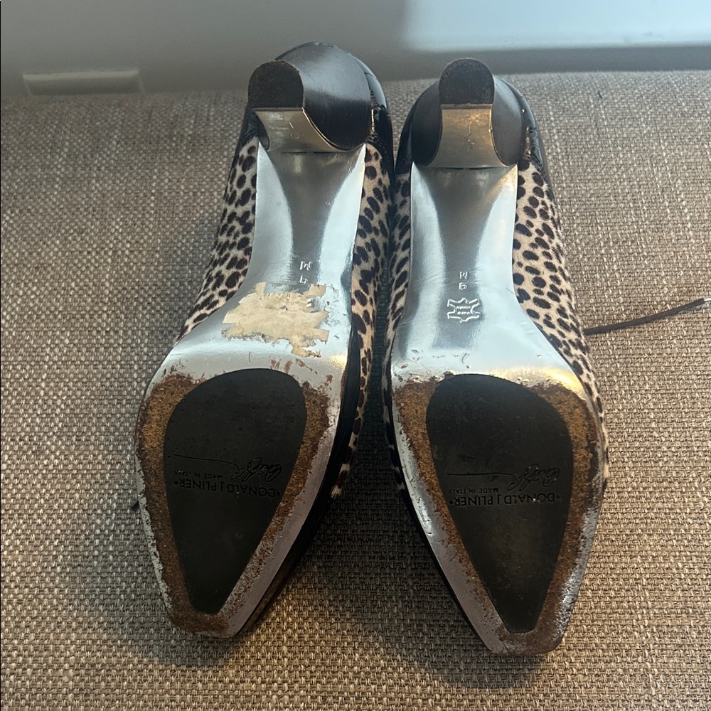 Donald J. Pliner Brown and White Ankle Boots - Picture 6 of 8